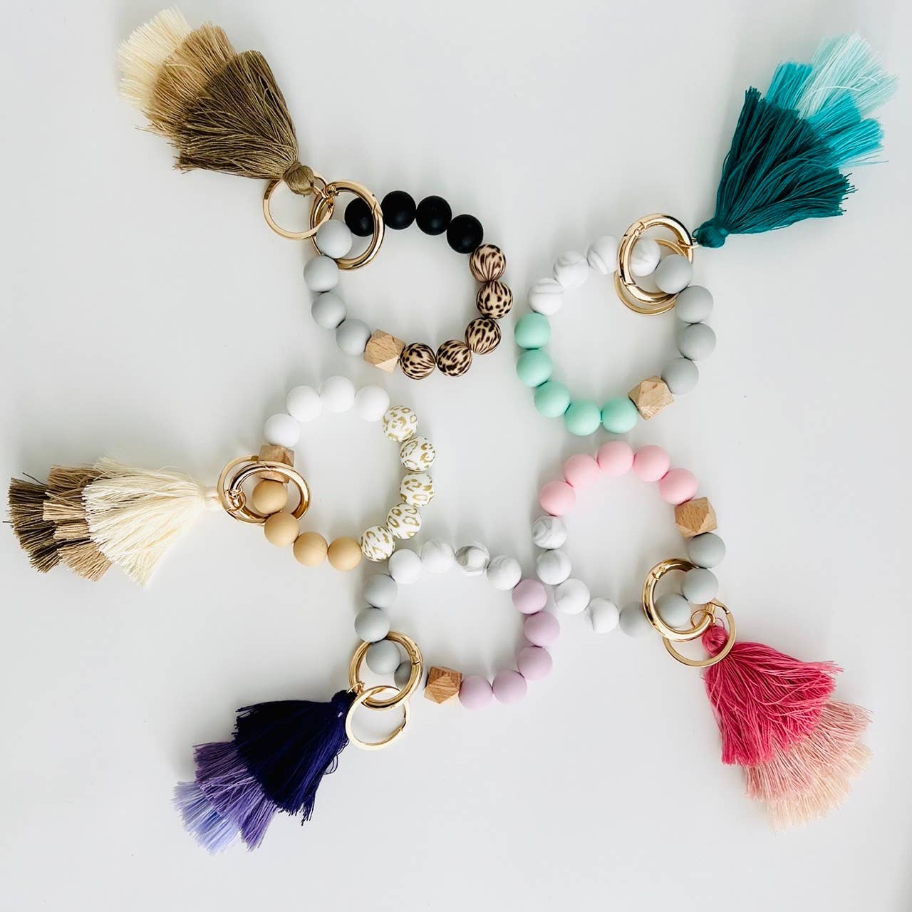 Bangle Keychain | Silicone Wristlet Key Ring | Ombre Tassel: White Leopard