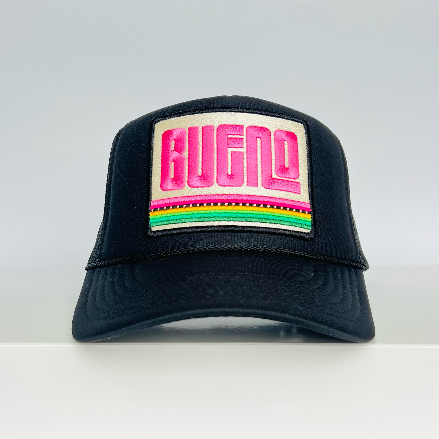 Bueno: Black