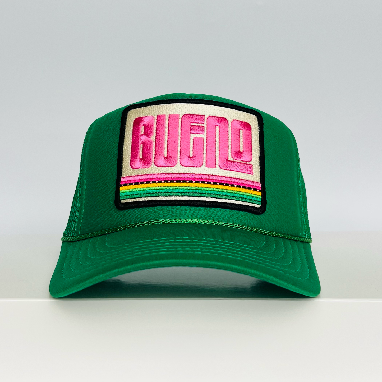 Bueno: Black